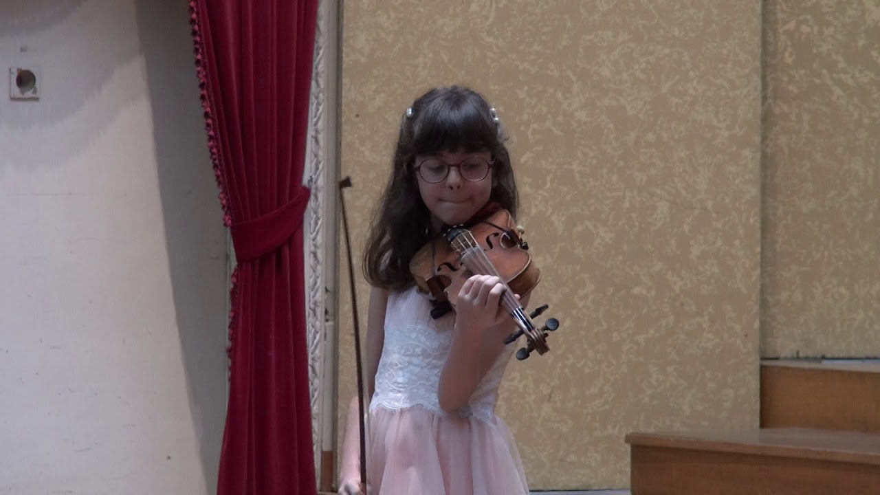 Defne Güngör (9 Yaş) 3.'Lük - Faust Fantasy/Sarasate - Grumiaux Competition A Kategorisi - Mart 2019
