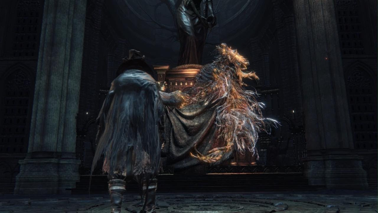 Bloodborne DLC_第一任主教勞倫斯，血很多，愛亂揮，場地小，攻擊距離忽遠忽近。一階用鋸矛貼身砍，沒血或體力時距離拉遠；二階換月光劍趁吐火時繞到左側刺擊，其他動作距離拉遠不理牠(或站牠右側)