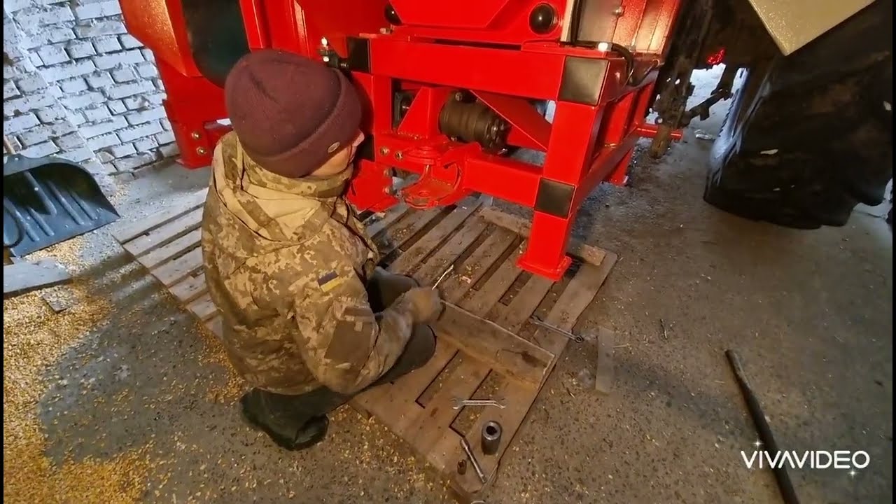 Холодний пуск Zetor Forterra 135. Огляд першої поломки на подрібнювачі ARPAL AM-200TR-K.