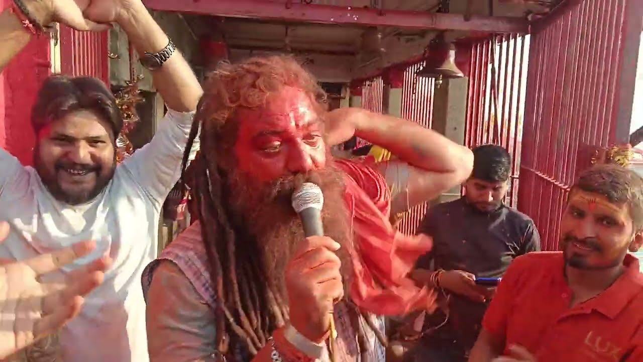 बनारस के घाट पर होली का शानदार दृश्य #होली #बनारस_के_घाट #ganga #बनारस #वायरल 