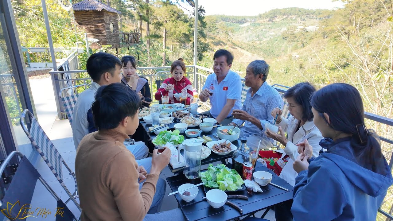 Buổi Tiệc Xum Họp Cuối Năm Cùng Gia Đình Cô Tuyết Ở Nha Trang Lên Thăm • Kiều Công Tử