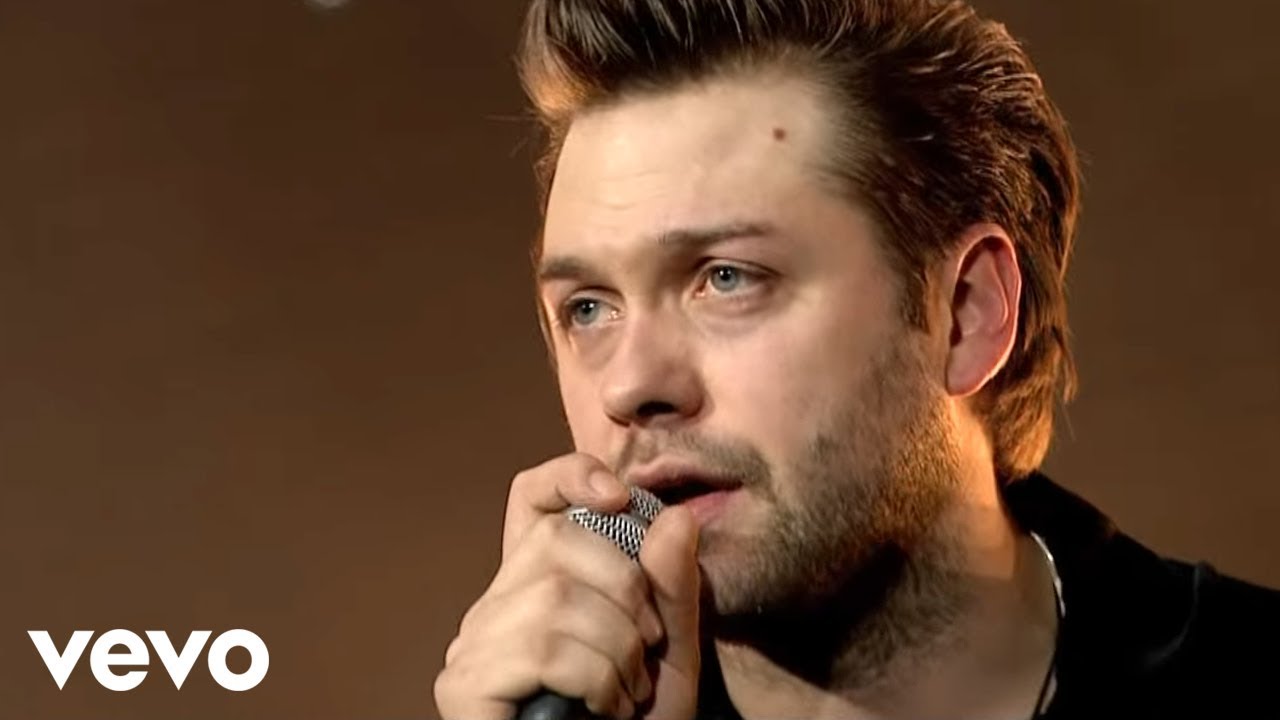 Kasabian - Fire (Live At The O2)