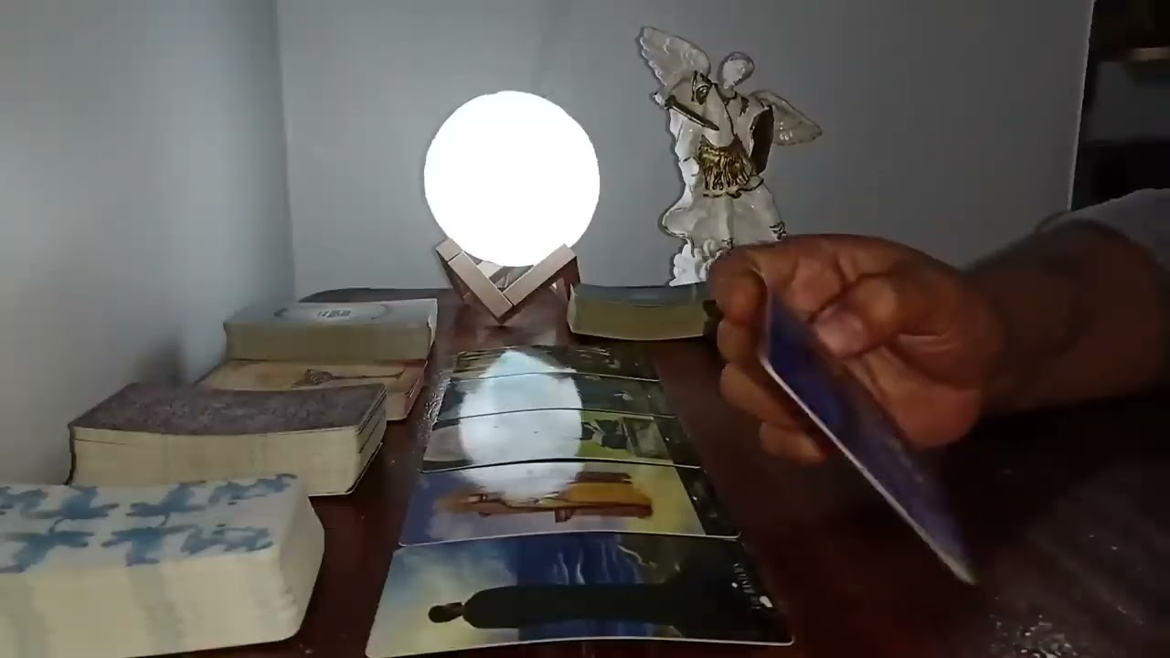 TOURO ♉️ PENSA MUITO EM VOCÊ. Te procura porque sente muito a tua falta! 🙏