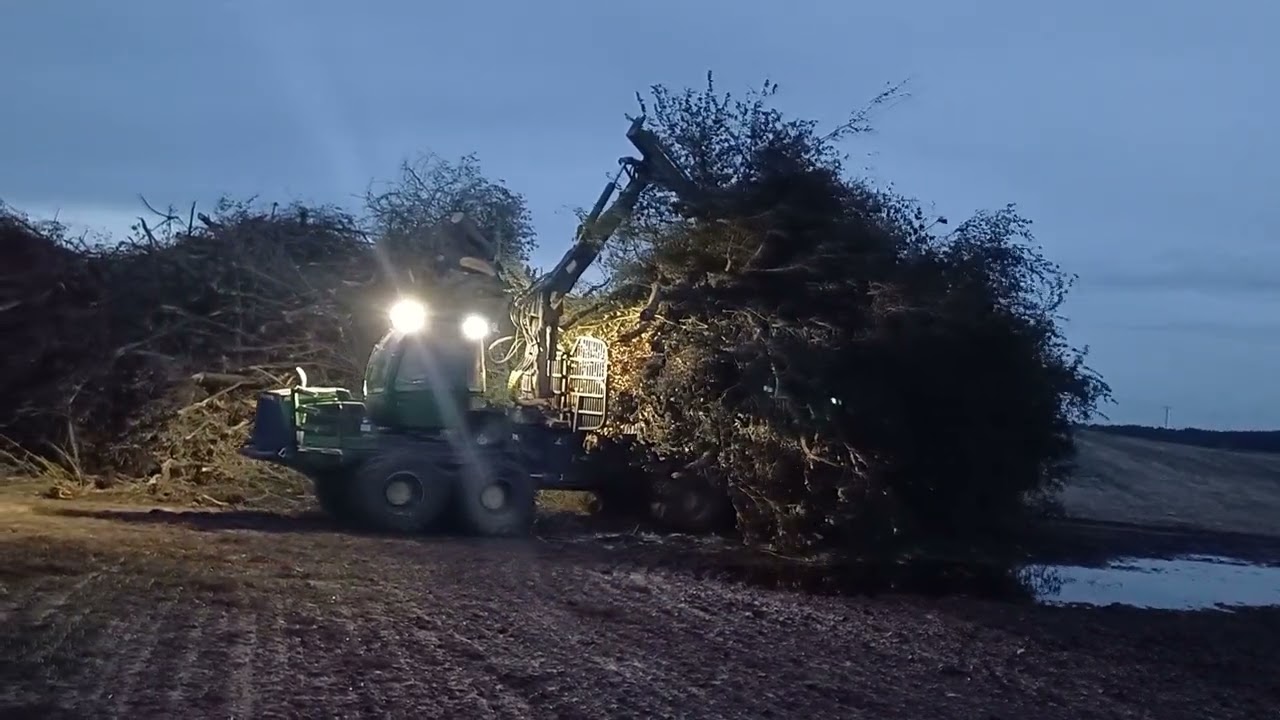 John Deere 1210e BIG LOAD . #john deere #forest #tractor