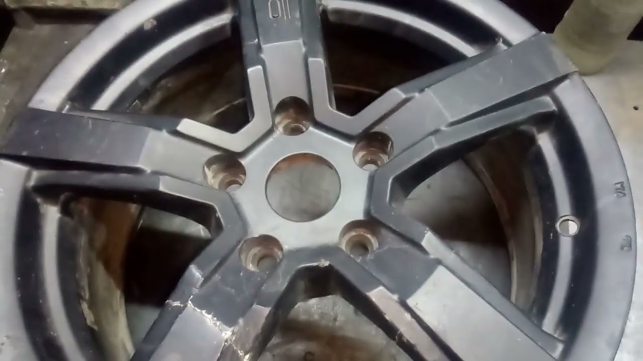 Як заварити тріщину легкосплавного диска.