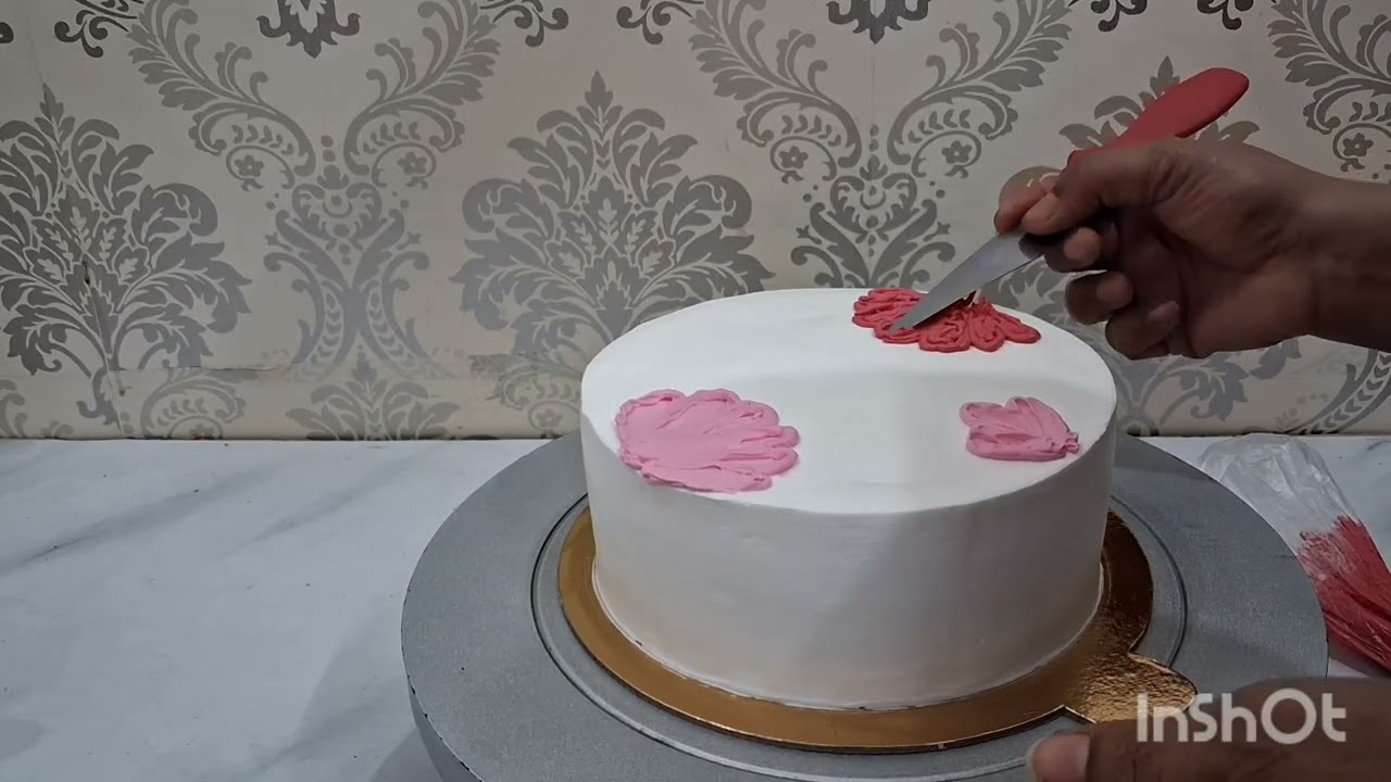 Красивый дизайн торта 🎂🎂 | шоколадный бисквит внутри 🍫🍫 | @fresh bakes с Сарикой #cakedesign #viral