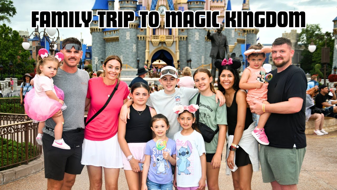 DISNEY WORLD'S MAGIC KINGDOM... TAKING OUR BEST FRIENDS FOR THEIR FIRST TIME!!!!