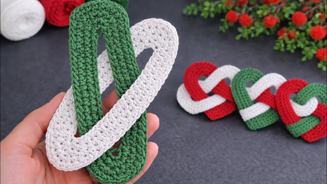 Super Easy Crochet! 👍 Useful Pincushion + Heart Keychain | Sell Fast 💰