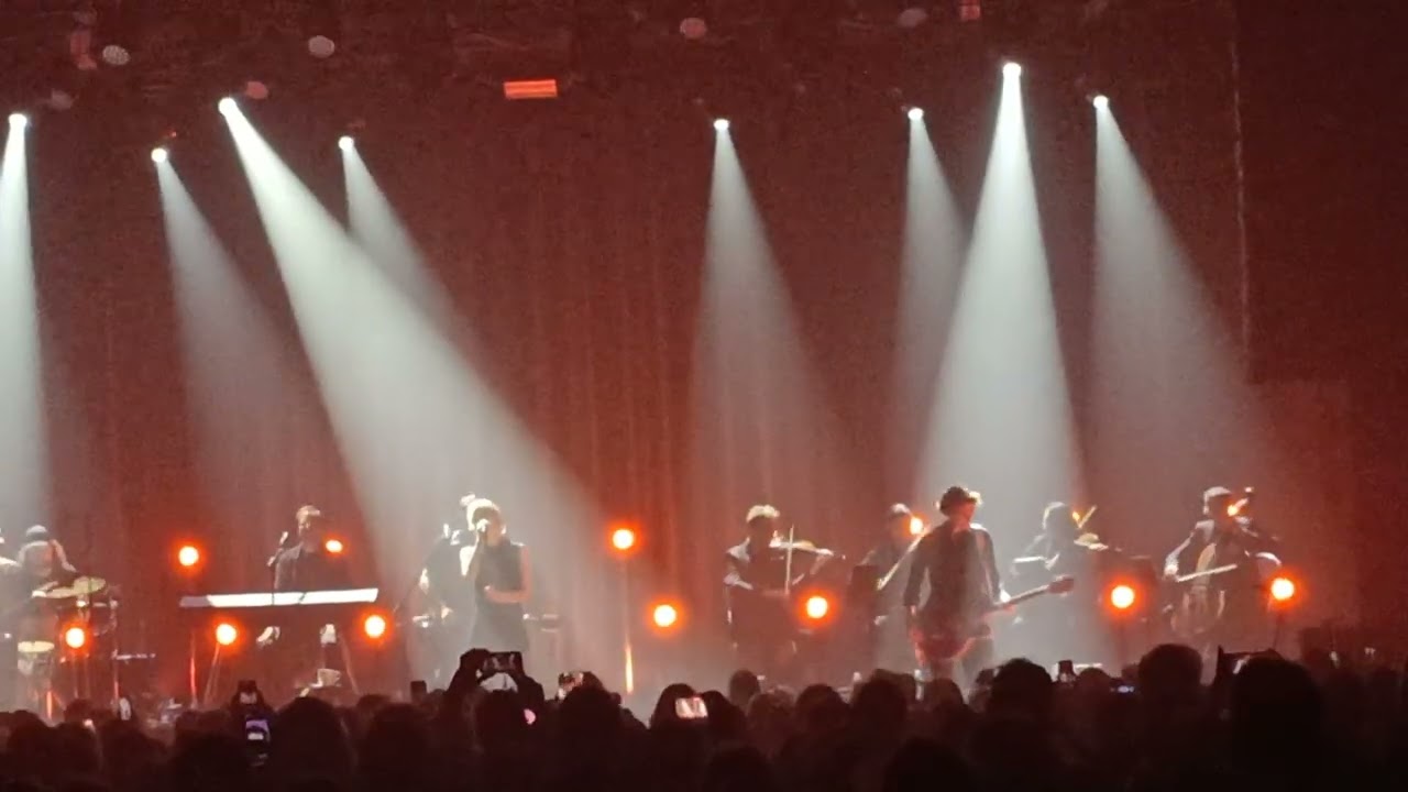 "Eden" Hooverphonic le 07.10.2025. à l'Elysée Montmartre 💜