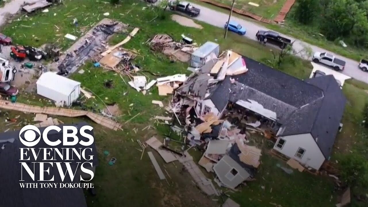 Deadly tornadoes pummel North Texas