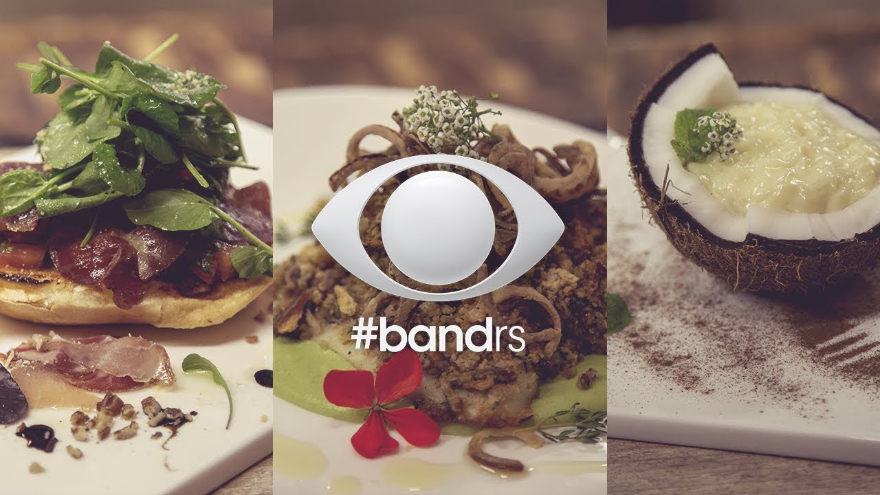 Filé de peixe com crosta crocante - Arroz doce de coco - Salada especial