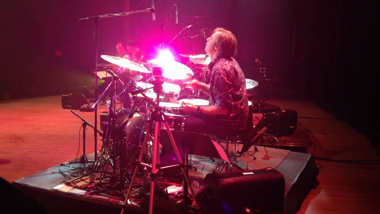 Tommy Igoe INCREDIBLE Drum Solo HD @ Montreal Drum Fest 2013
