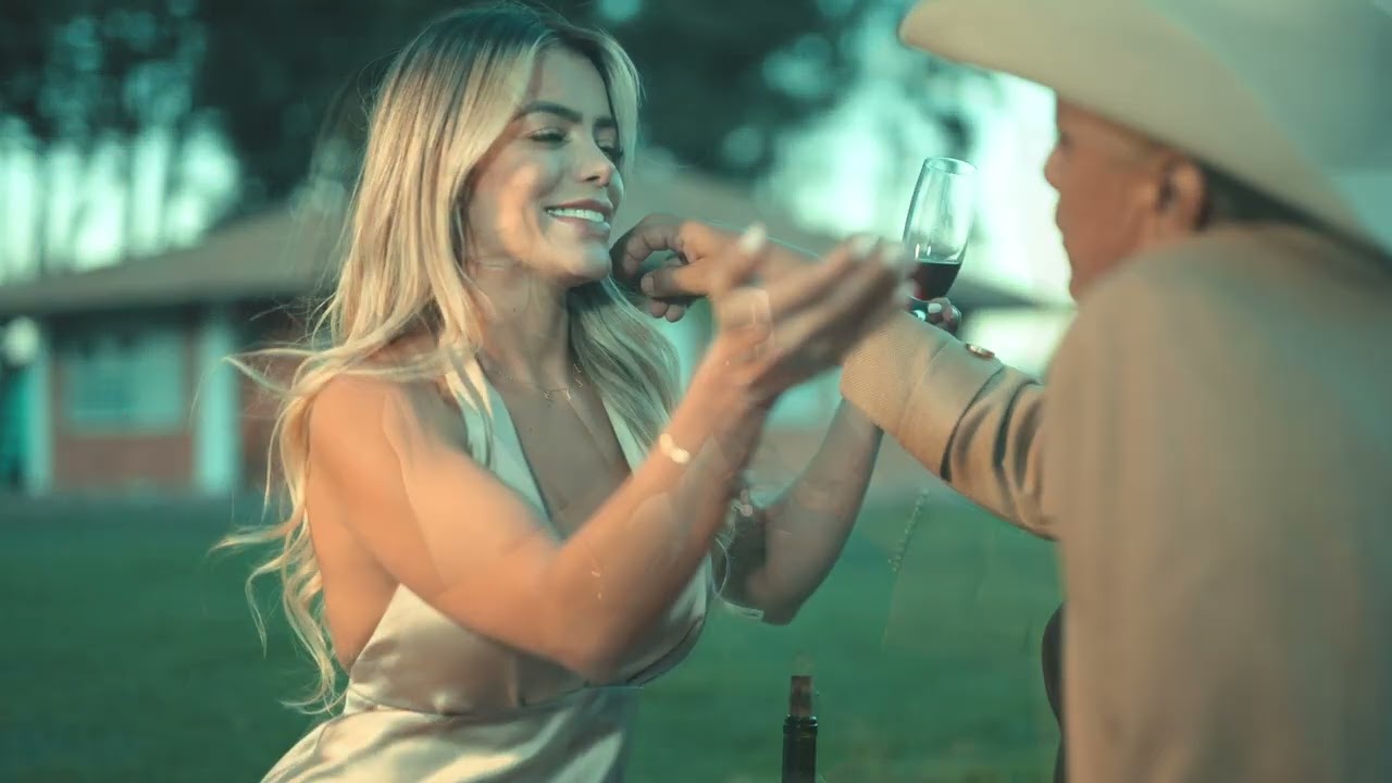LLEG&Oacute; EL AMOR - URIEL HENAO
