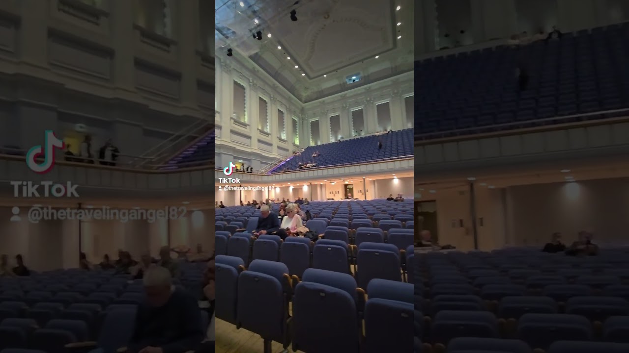 Birmingham town hall. 