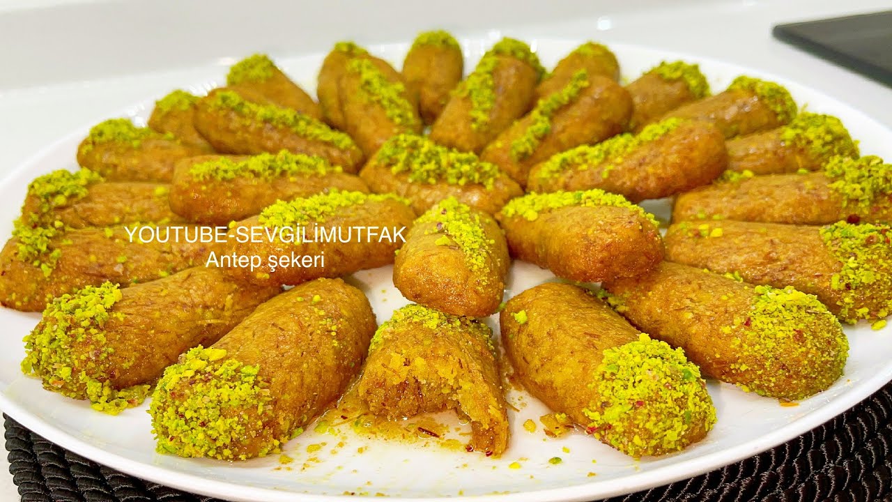 Çok farklı ve muhteşem lezzeti ile artık size baklava bile yaptırmayacak bir tarif oldu #antepşekeri