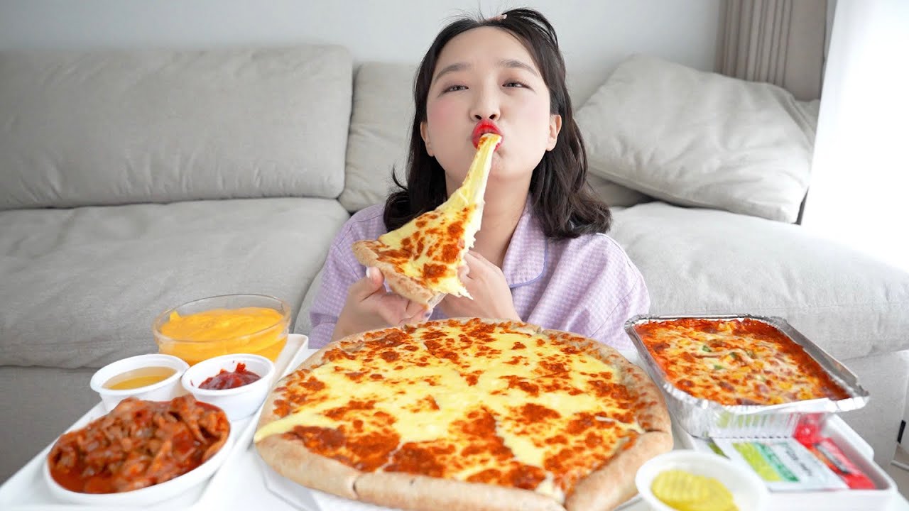 대자연과 함께 돌아온 치즈타임😔🧀치즈 핵폭탄 피자 먹방… 소소하게 치즈 1KG…🙏ft.치즈오븐스파게티,불닭발 REAL SOUND MUKBANG | cheese pizza :D