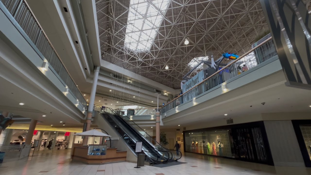 “Saddest Mall in America?” is still Beautiful. Hamilton Mall, New Jersey.