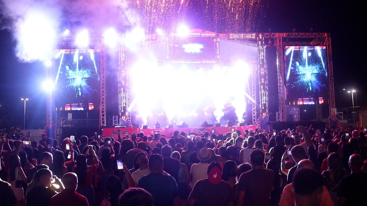 Prefeito Zé Martins faz a abertura do carnaval entregando a chave e com atração nacional em Bequimão