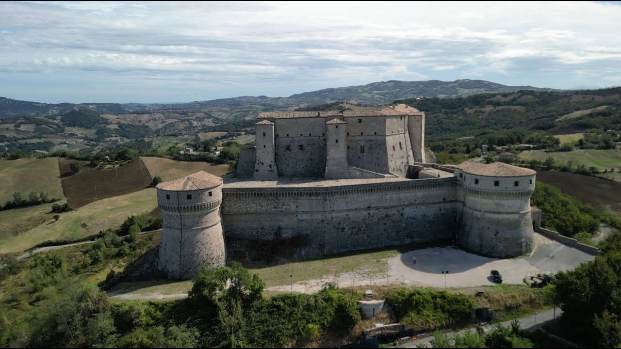 THE FORTRESS OF SAN LEO. DJI Mini 3 Pro. RIMINI. ITALY. DJI DRONE. CINEMATIC. HOBBY.