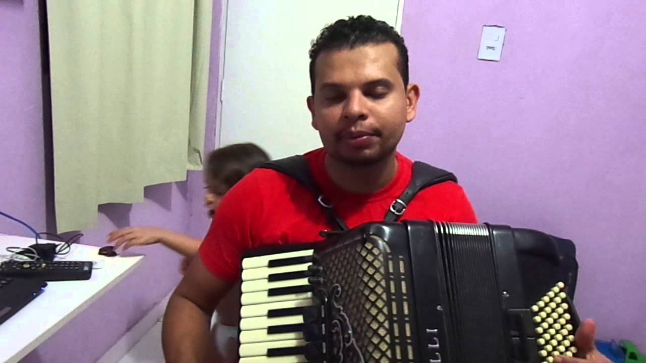 TRÊS LEVADAS DE ARRASTA PÉ. NO ACORDEON PARA INICIANTES
