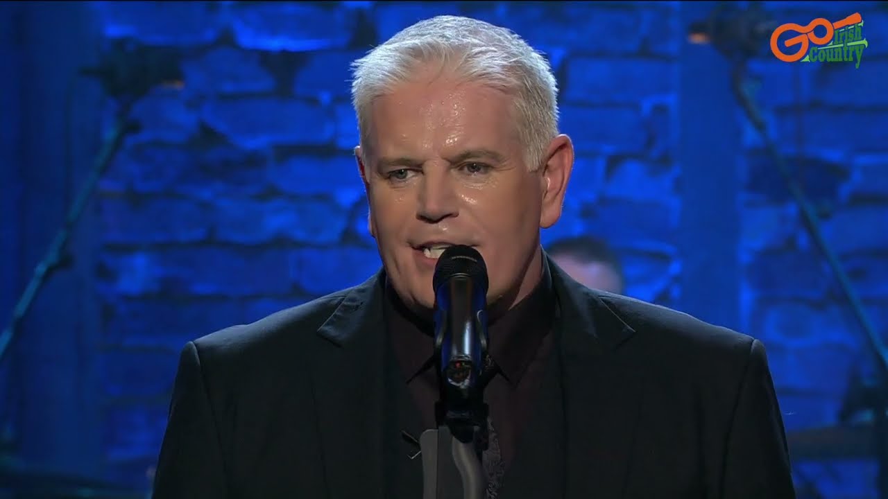 Boolavogue sung by Des Willoughby