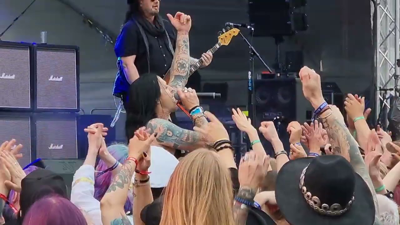 HARDCORE SUPERSTAR - Liberation - Sauna Open Air, Tampere, Finland 9.7.2022