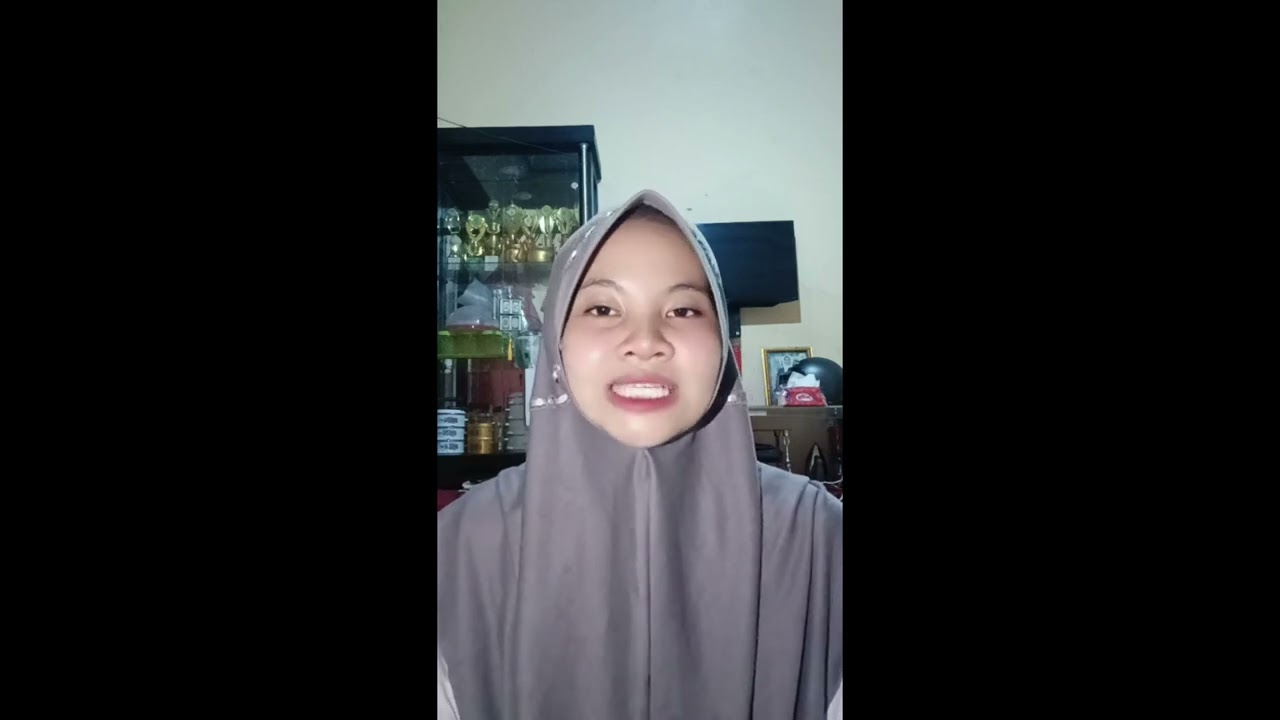 Tugas Bimbingan Ibadah menjelaskan tata cara mandi wajib, praktek wudhu dan tayamum.