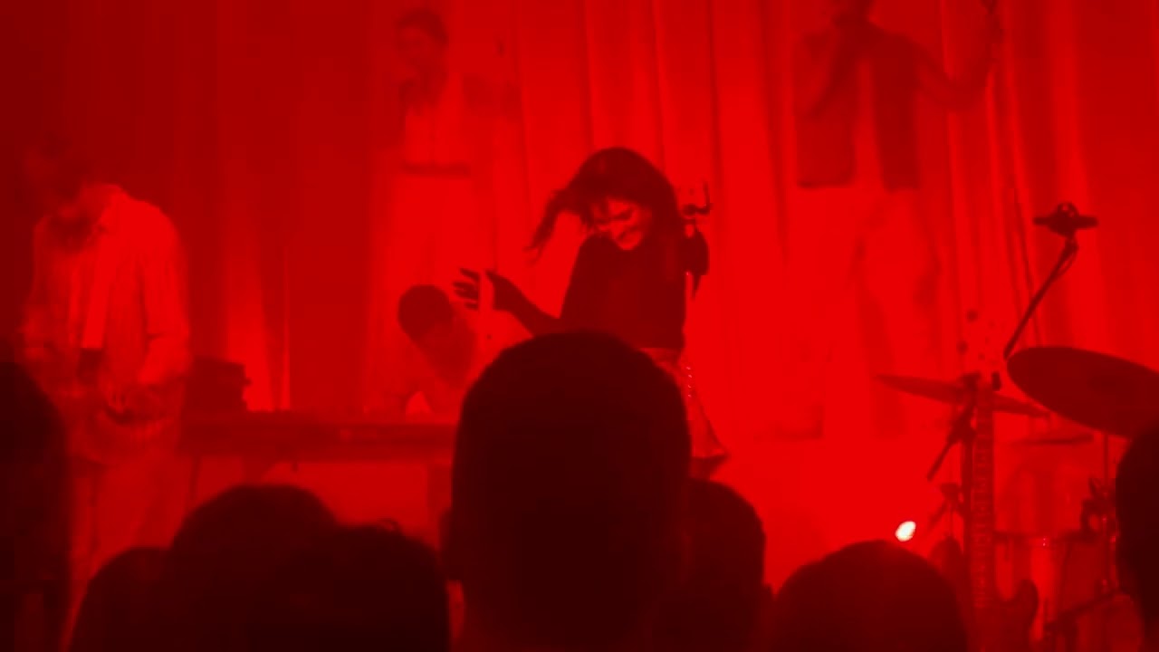 Ewa Farna - Mała czarna (Wrocław, 28.10.2024)