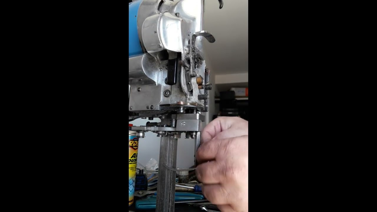 Cortadora de tela Eastman 629 el afilador baja hasta la mitad