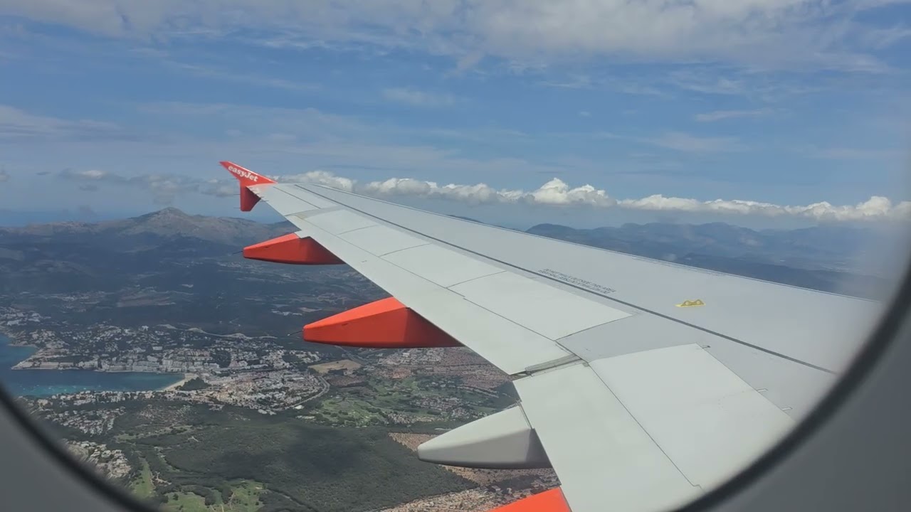 Easyjet Airbus A319-119 landing, Palma Majorca ( LEPA )