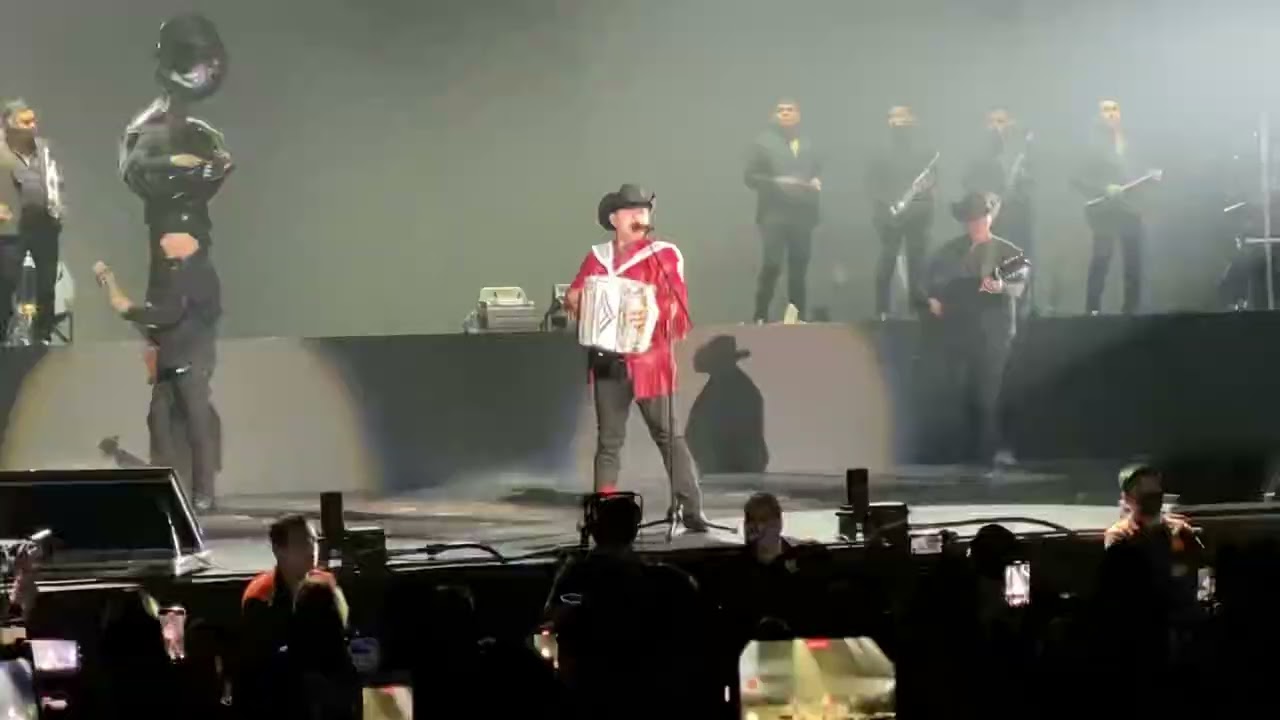 Alfredo Olivas - El Zoológico - En vivo