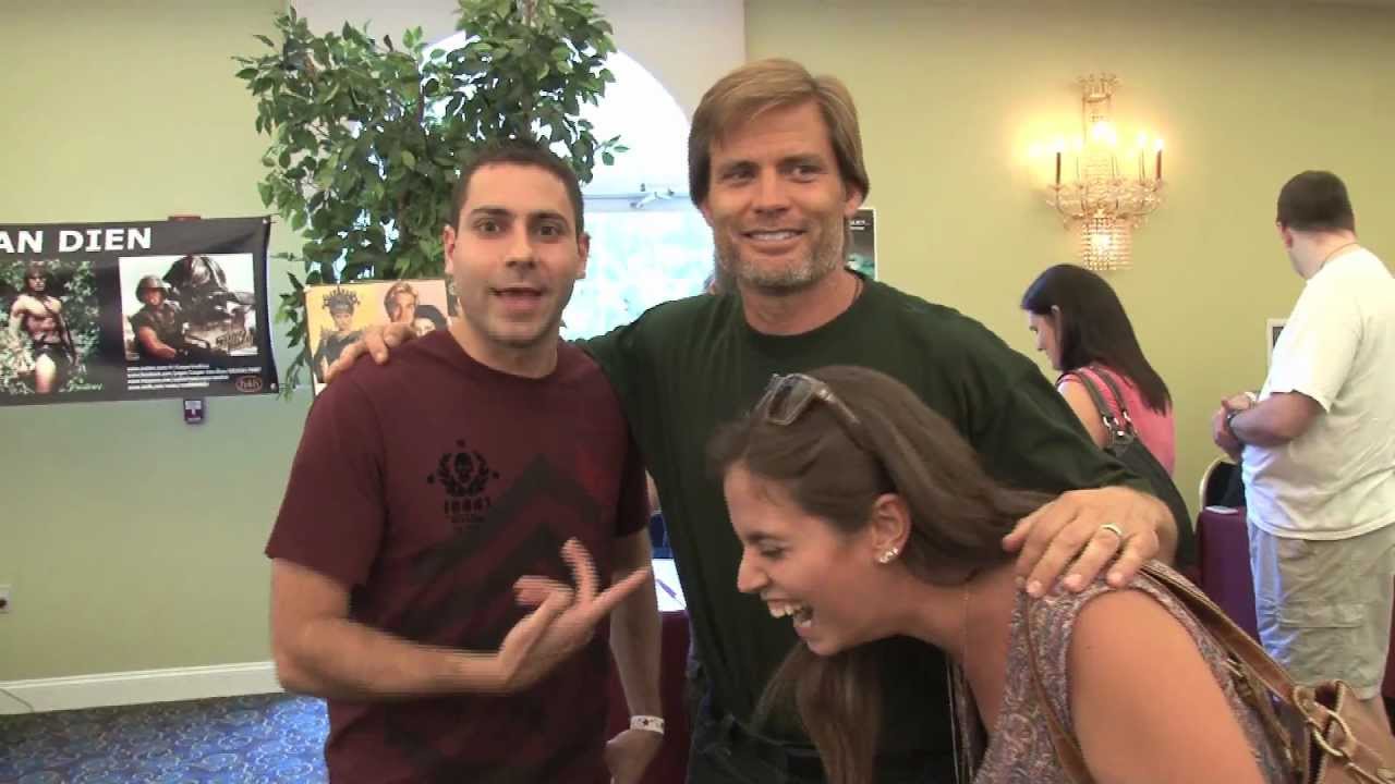 kmiTV LOVES MONSTER MANIA CON 19!