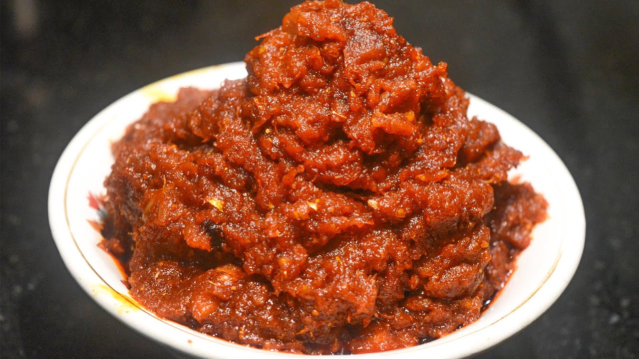 जेवताना तोंडाची चव बदलून टाकेल ही कांदा लसुणाची चटणी | Kanda Lasun Chutney l Maharashtrian Recipes