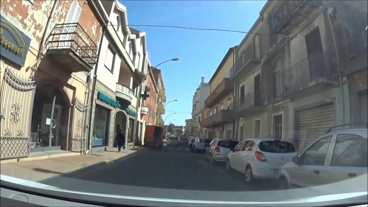 MACOMER slow motion p 2