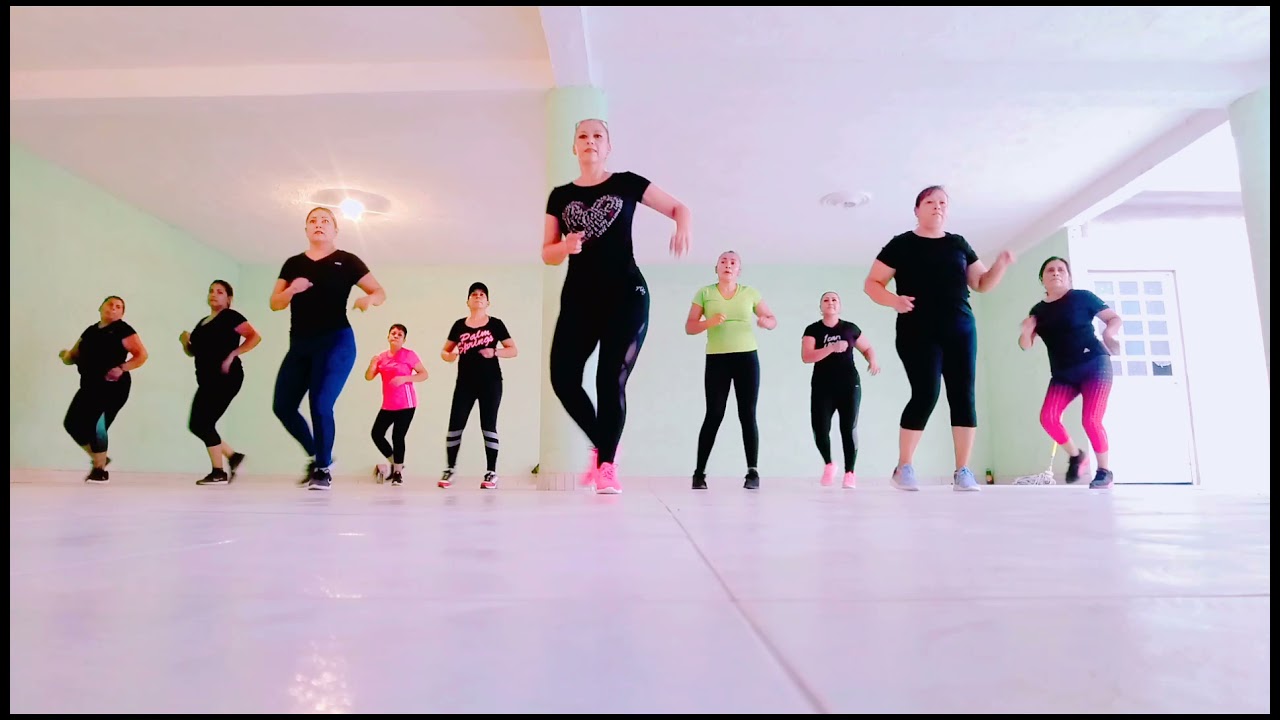 TE EQUIVOCASTE CUMBIA (miireya fraimart)baile fitness