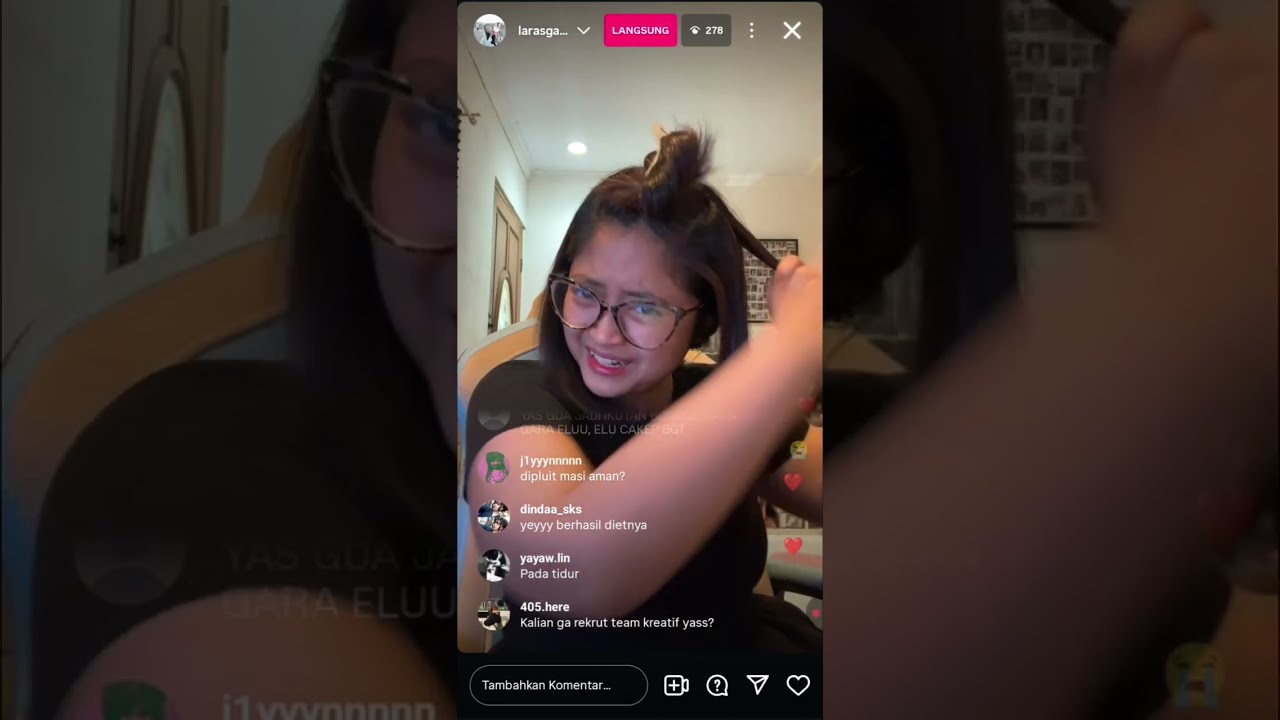 Laras  Gartiana  live on Instagram 5 Desember 2025 (nyatok rambut + curhat )