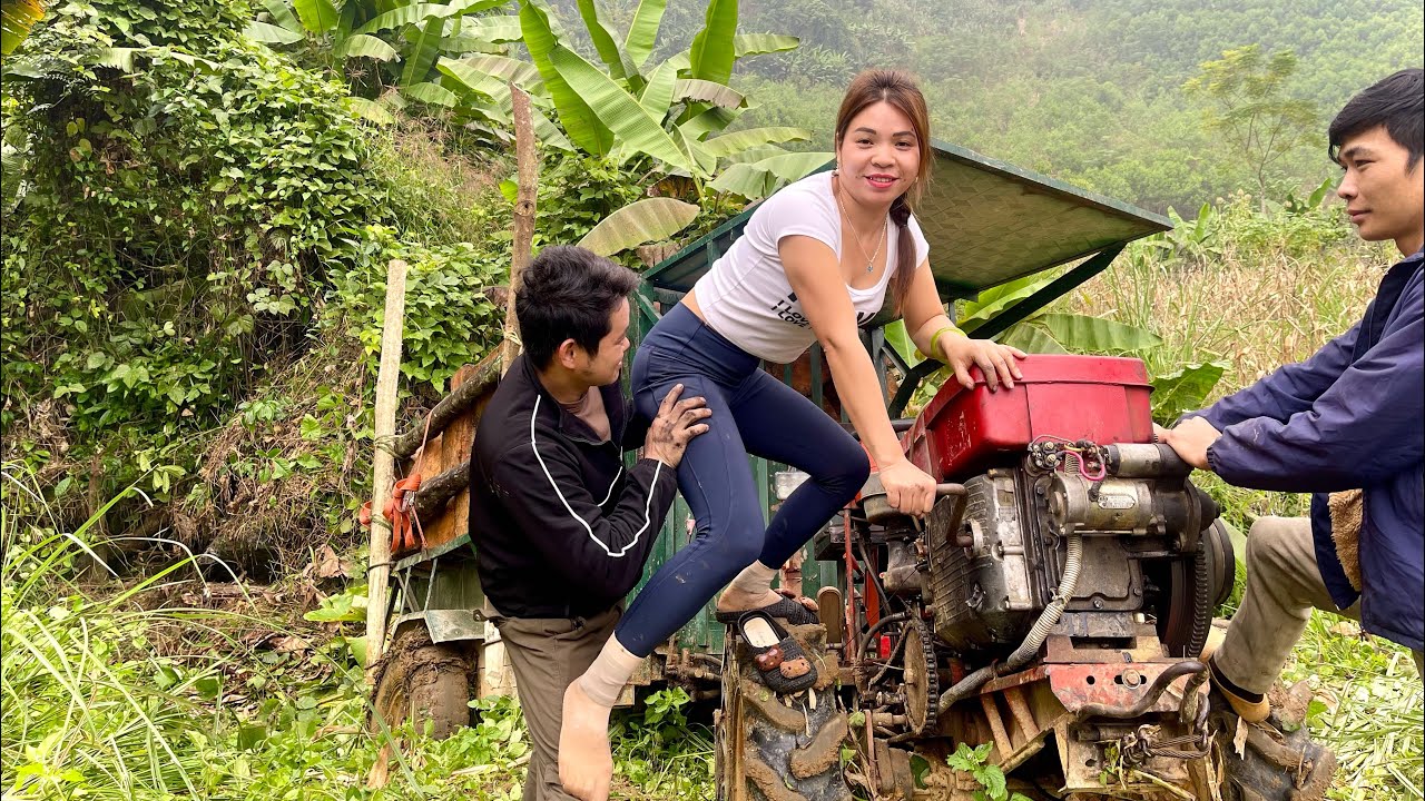 Female mechanic rescues tractor stuck on mountain top, time to reach the destination is about 10 km