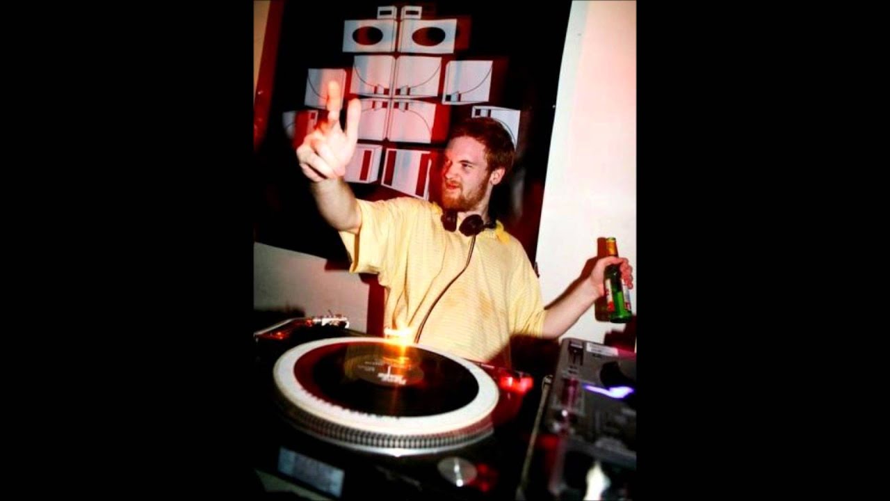 Rusko 'Cockney Knees Up Mix' - BBC Radio 1 Exclusive Dubstep Megamix