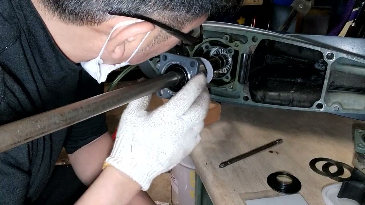 ヤマハ船外機ドライブシャフトハウジングベアリングとシール交換  後編②