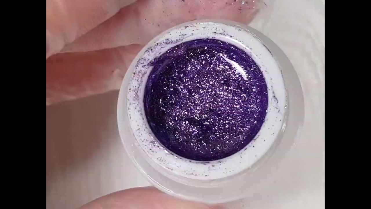 Мини обзор Ice Nova Vip Diamond Gel №26 (Фиолетовый голография)