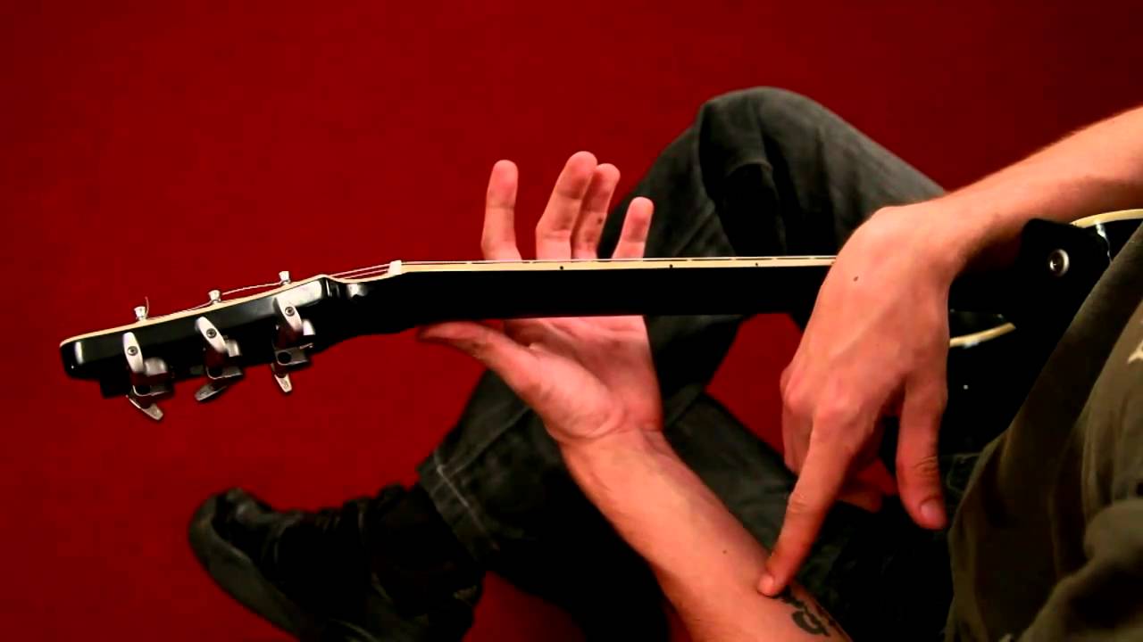 [Anfängerkurs 3] Schmerzen im Handgelenk vermeiden / leichter greifen  ( Lehrvideo f. Gitarre)