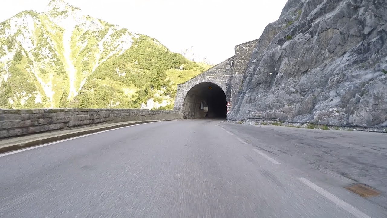 Arlberg- und Flexenpass - Gardasee/Alpen 2017