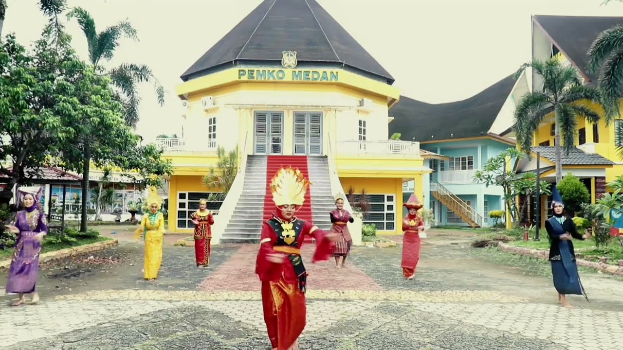 Tarian 8 Etnis Sumatera Utara - PBI Kelas D Stambuk 22 Universitas Negeri Medan