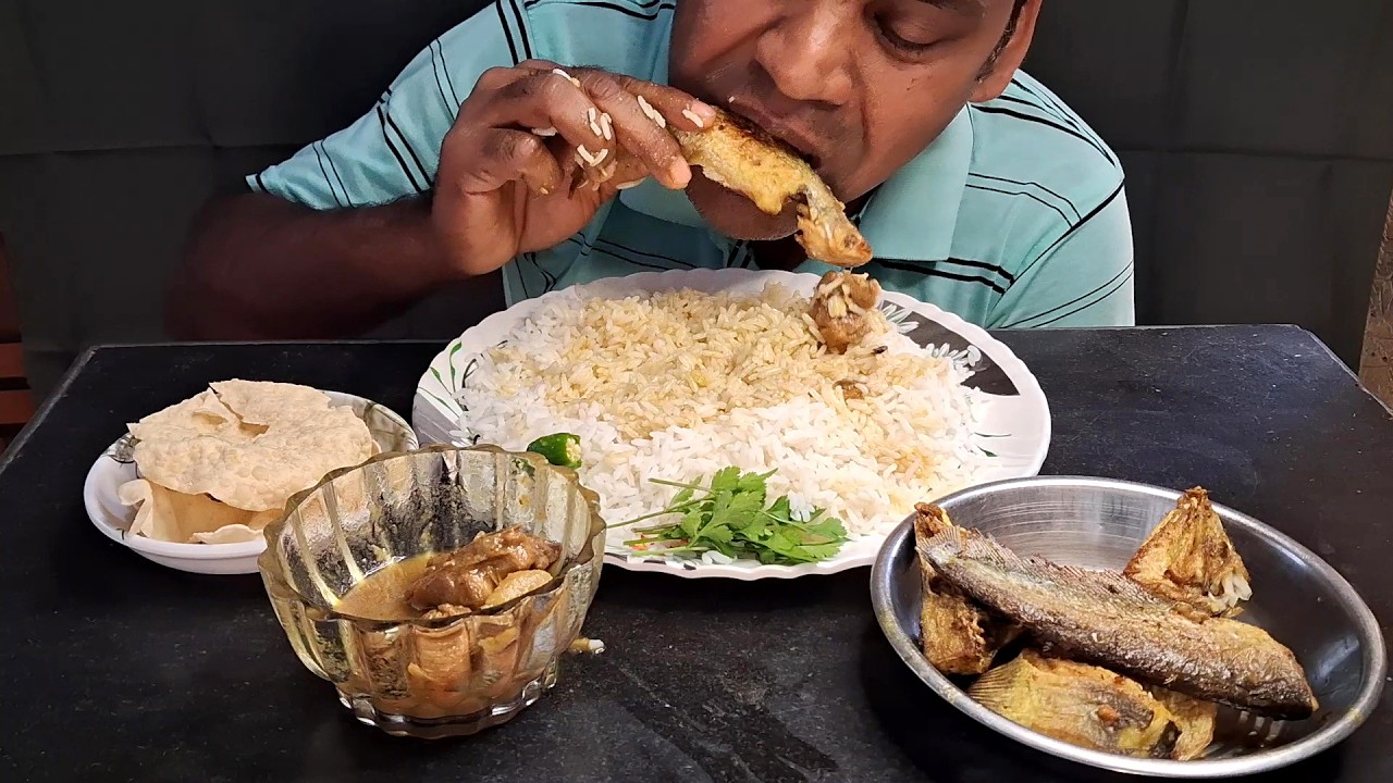 Pabda Fish Fry | Boyal Fish Fry | Chicken Curry | Papor | Rice | Green Chilli |