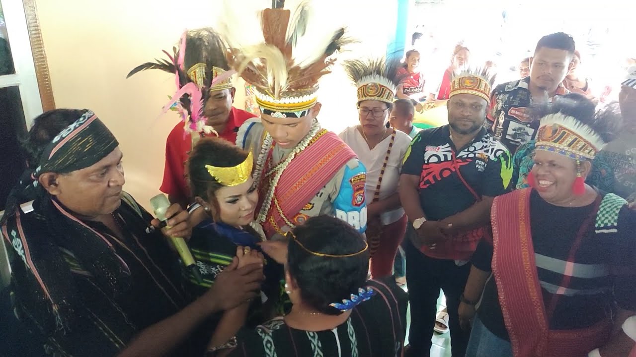 IKATAN CINTA - ADAT TANIMBAR ADAUT (ONJOUT) -  & ADAT SORONG MAYBRAT -