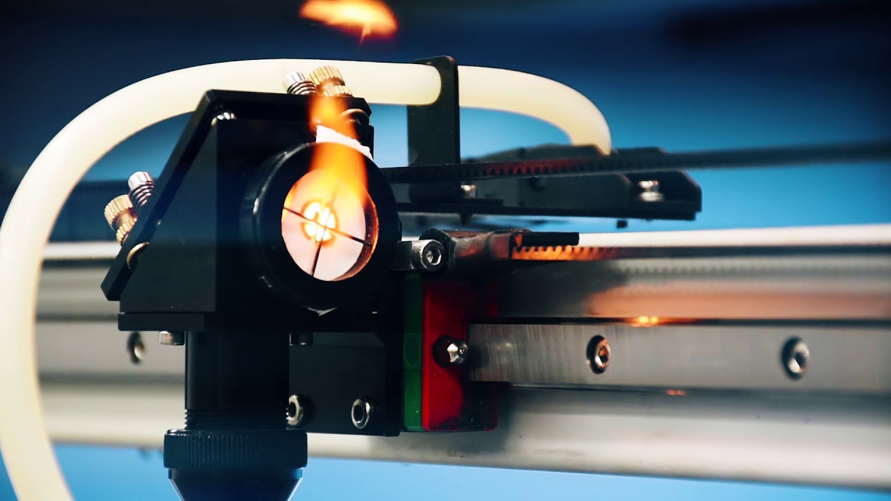 &iquest;C&oacute;mo funciona una Cortadora L&aacute;ser de CO2? Modelo SIC BX1390 SIDECO