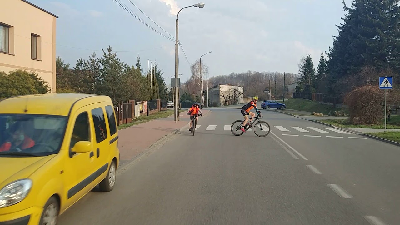 Linia autobusowa 24 przejazd na odcinku Będzin 11 Listopada - Będzin Grodziec Kościół