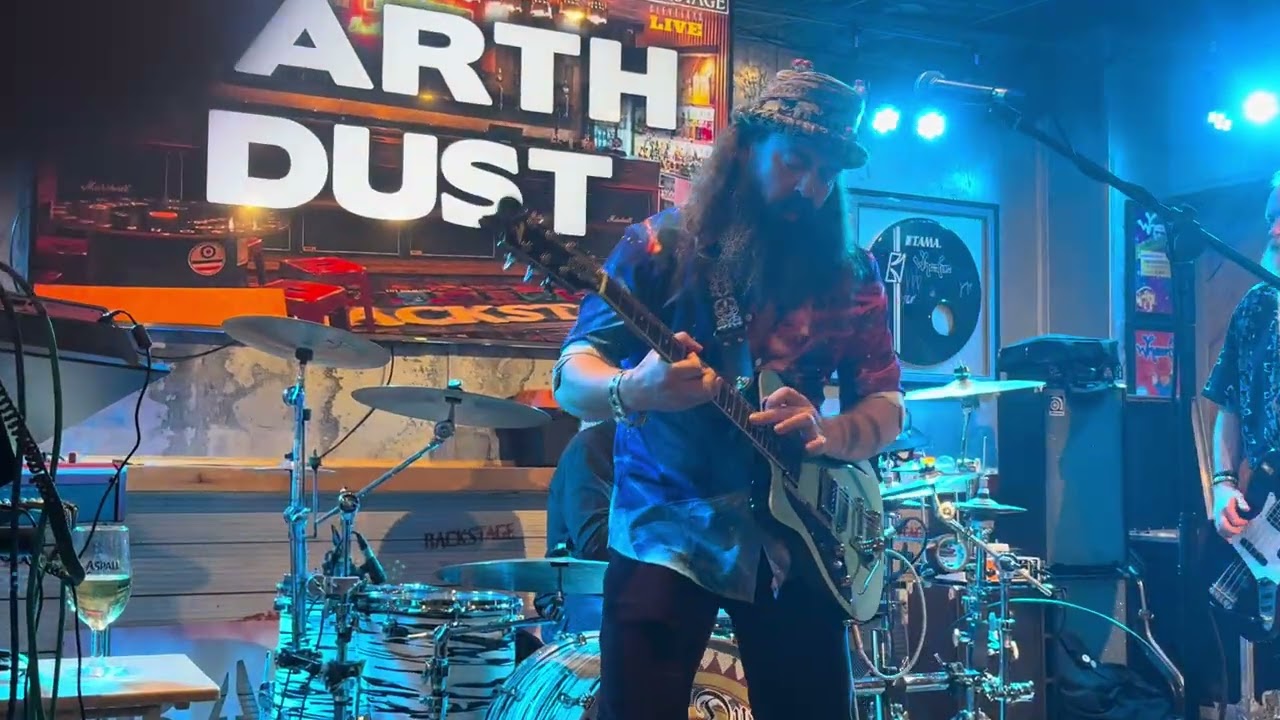 Earthdust live in Cleveleys 
