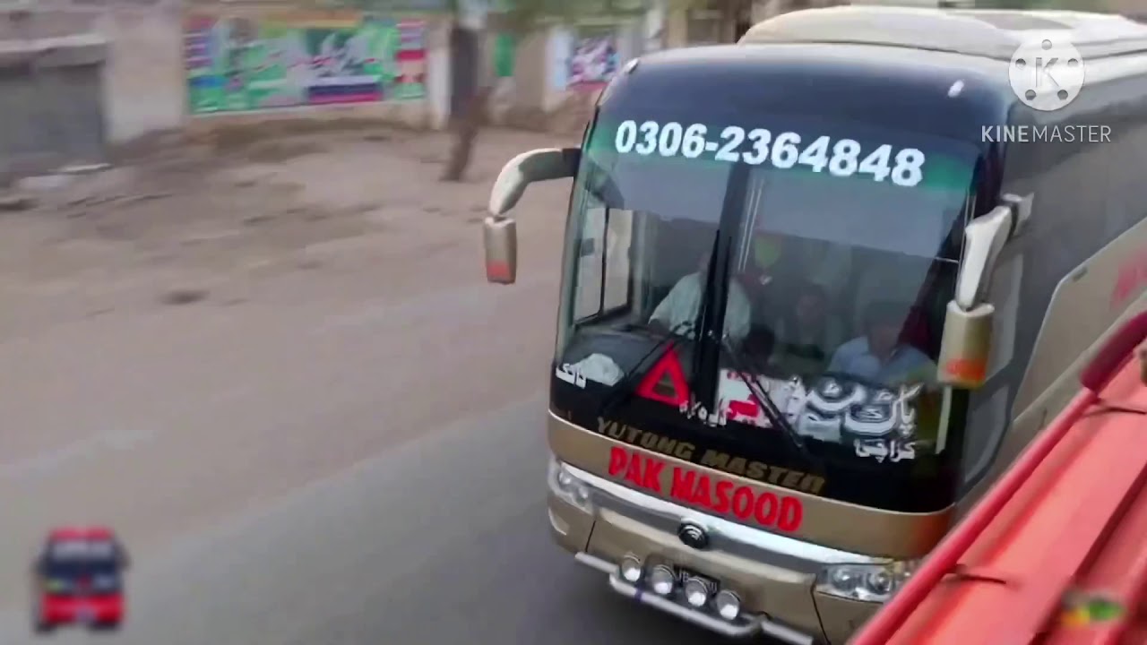 Dangerous Bus OverTaking In Pakistan | Bus Vs Truck Race | MrDfuzr