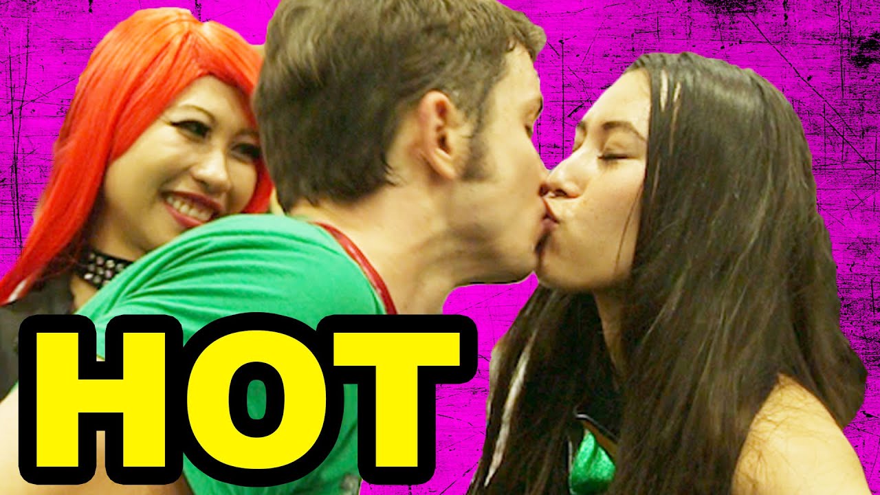 HOTTEST COMIC CON EVER